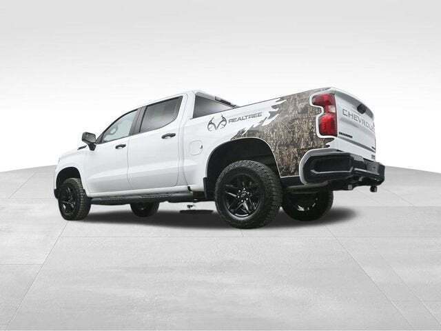 2023 Chevrolet Silverado 1500 4WD Crew Cab Short Bed Custom Trail Boss