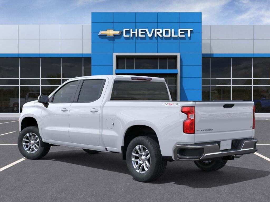 2026 Chevrolet Silverado 1500 4WD Crew Cab Standard Bed LT