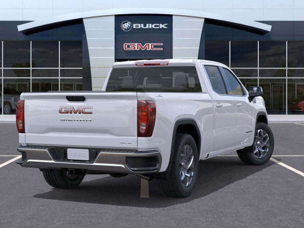 2025 GMC Sierra 1500 4WD Crew Cab Standard Box SLE