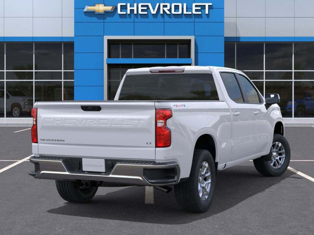 2026 Chevrolet Silverado 1500 4WD Crew Cab Standard Bed LT
