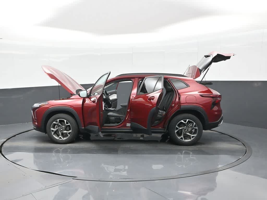 2024 Chevrolet Trax FWD LT