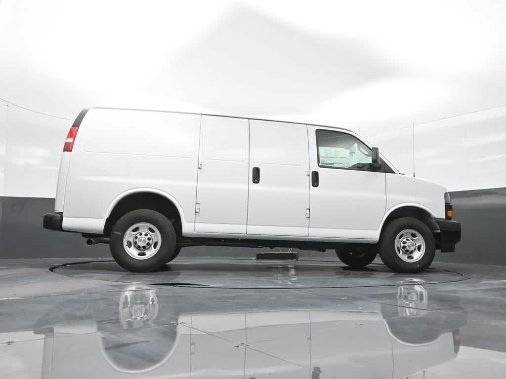 2024 Chevrolet Express Cargo RWD 2500 Regular Wheelbase WT