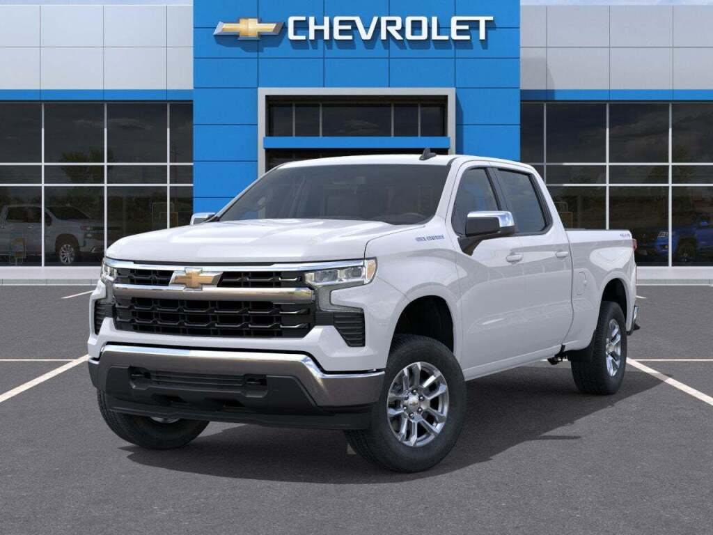 2026 Chevrolet Silverado 1500 4WD Crew Cab Standard Bed LT