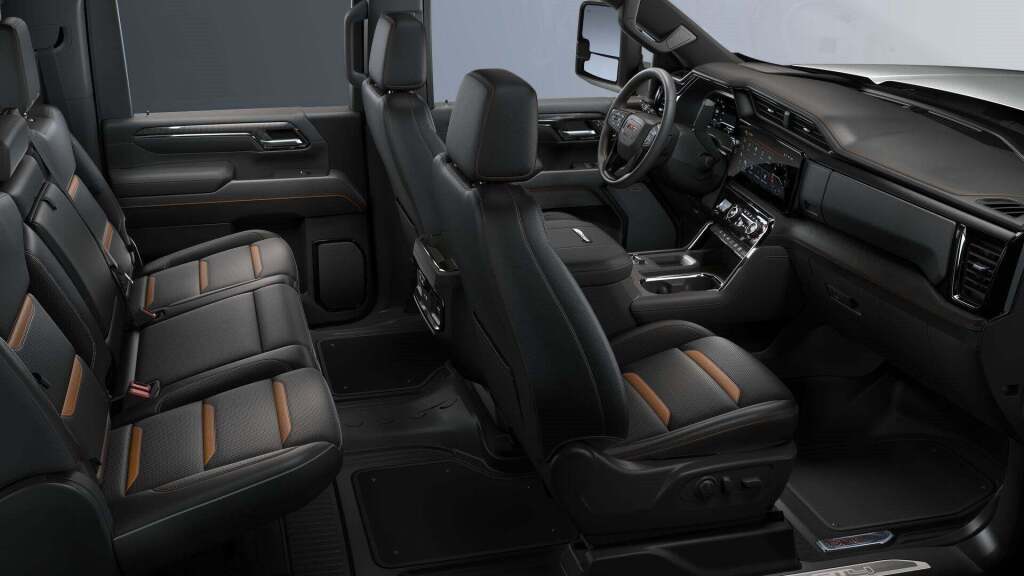 2025 GMC Sierra 2500HD 4WD Crew Cab Standard Bed AT4