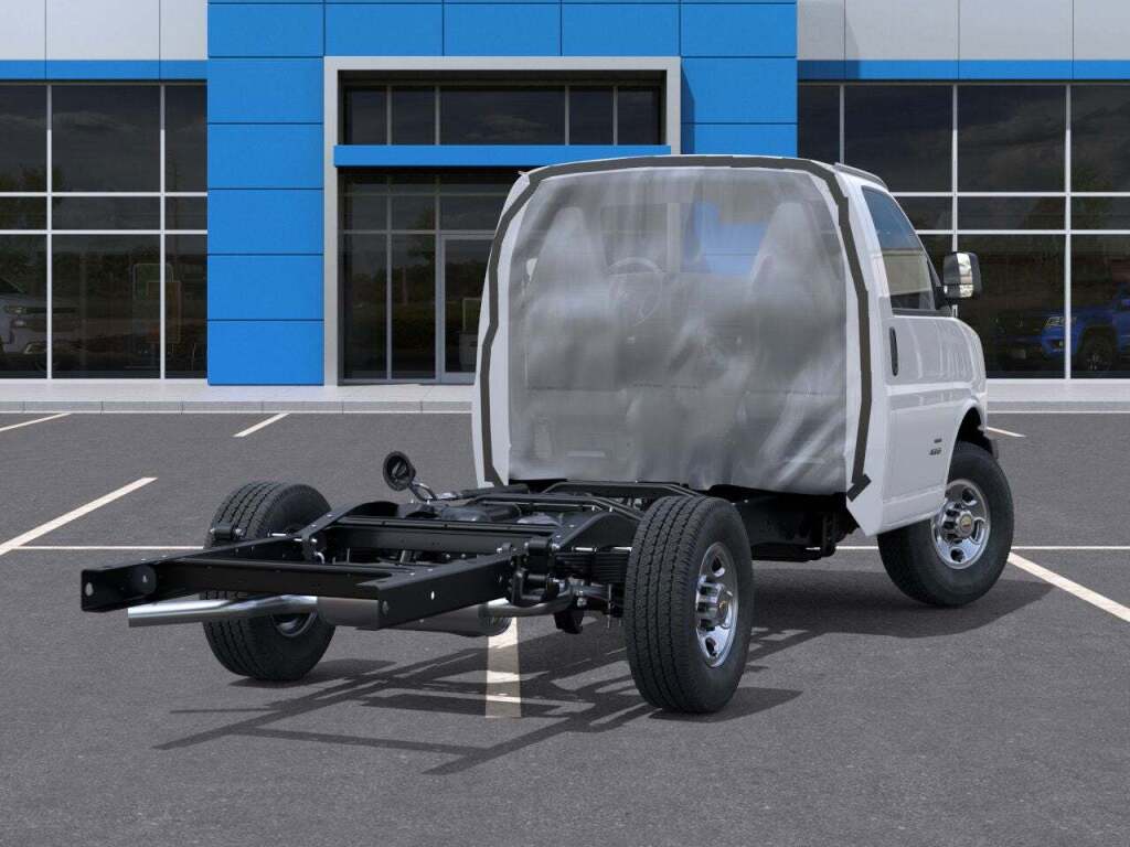 2025 Chevrolet Express Cutaway Work Van