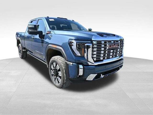 2025 GMC Sierra 2500HD 4WD Crew Cab Standard Bed Denali