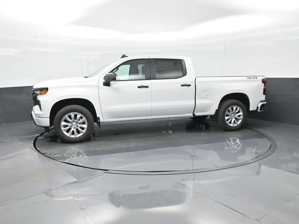 2026 Chevrolet Silverado 1500 4WD Crew Cab Standard Bed Custom