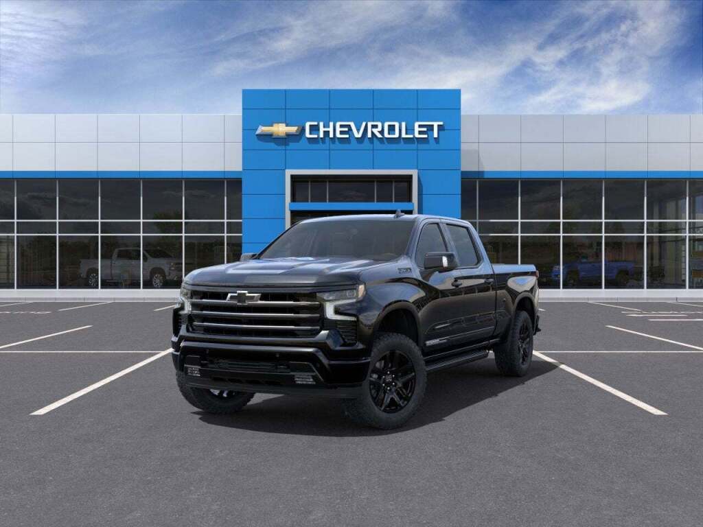 2025 Chevrolet Silverado 1500 4WD Crew Cab Standard Bed High Country