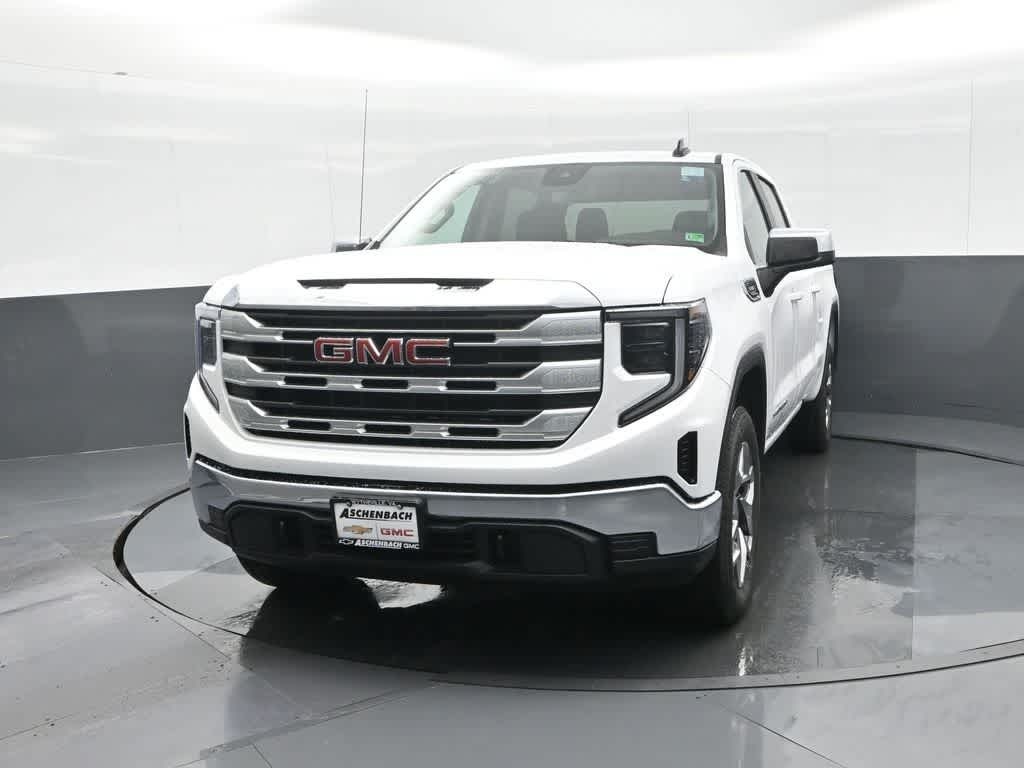 2025 GMC Sierra 1500 4WD Crew Cab Standard Box SLE