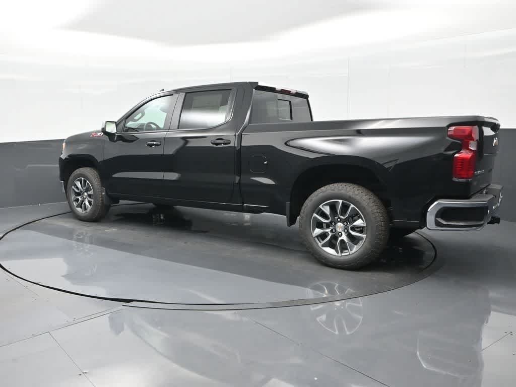 2026 Chevrolet Silverado 1500 4WD Crew Cab Standard Bed LT