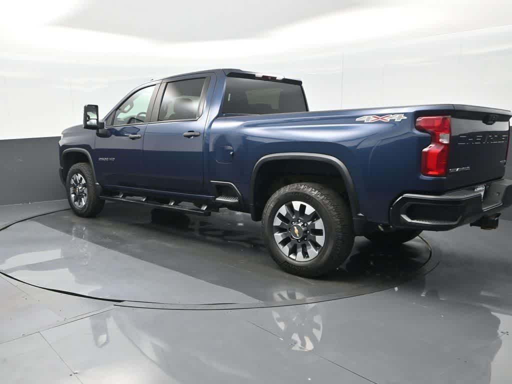 2021 Chevrolet Silverado 2500HD 4WD Crew Cab Standard Bed Custom