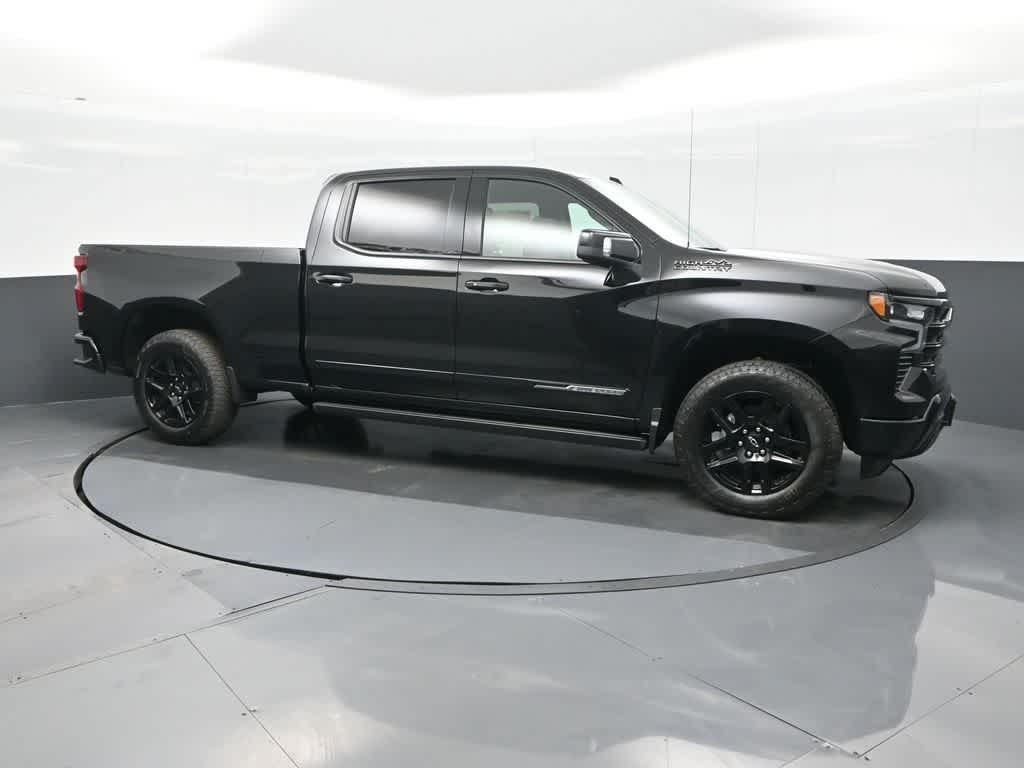 2025 Chevrolet Silverado 1500 4WD Crew Cab Standard Bed High Country