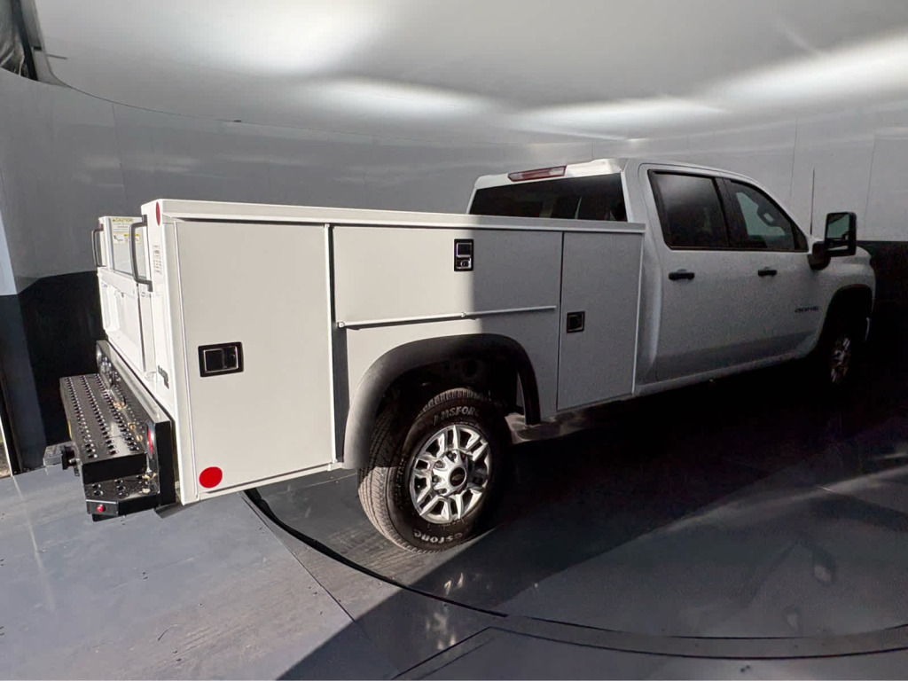 2025 Chevrolet Silverado 2500HD 4WD Crew Cab Long Bed Work Truck