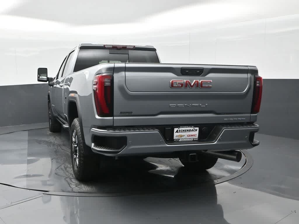 2025 GMC Sierra 2500HD 4WD Crew Cab Standard Bed Denali