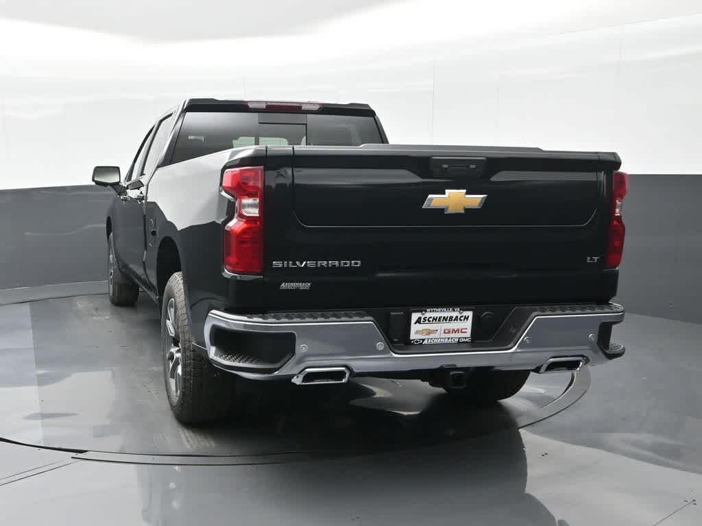 2026 Chevrolet Silverado 1500 4WD Crew Cab Standard Bed LT