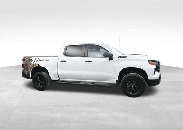 2023 Chevrolet Silverado 1500 4WD Crew Cab Short Bed Custom Trail Boss