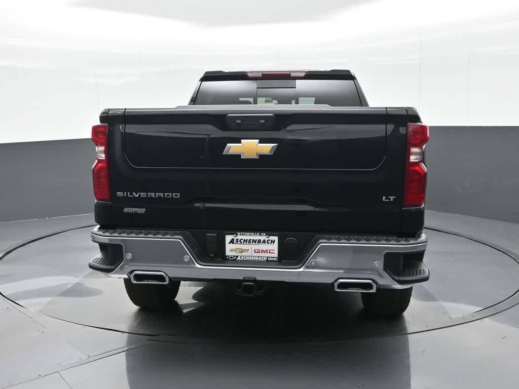 2026 Chevrolet Silverado 1500 4WD Crew Cab Standard Bed LT