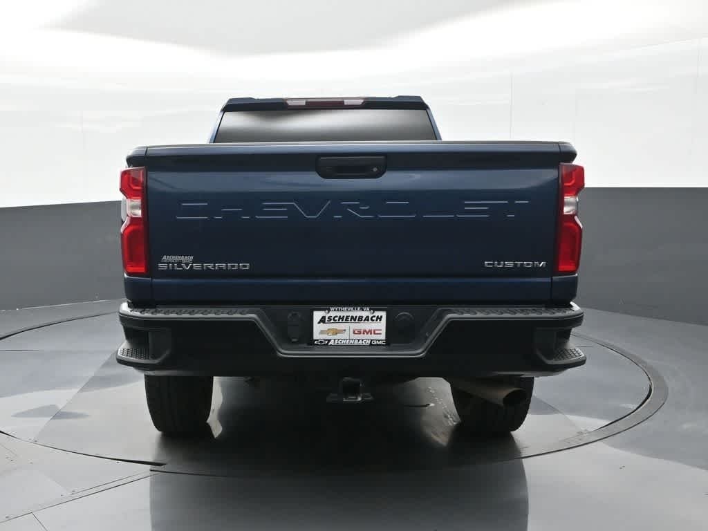 2020 Chevrolet Silverado 2500HD 4WD Crew Cab Standard Bed Custom