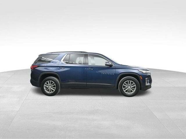 2023 Chevrolet Traverse AWD LT Cloth