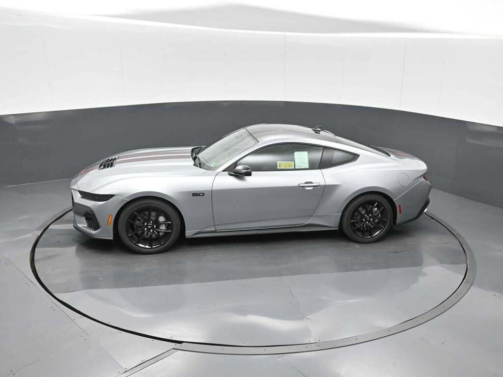2025 Ford Mustang GT Premium Fastback