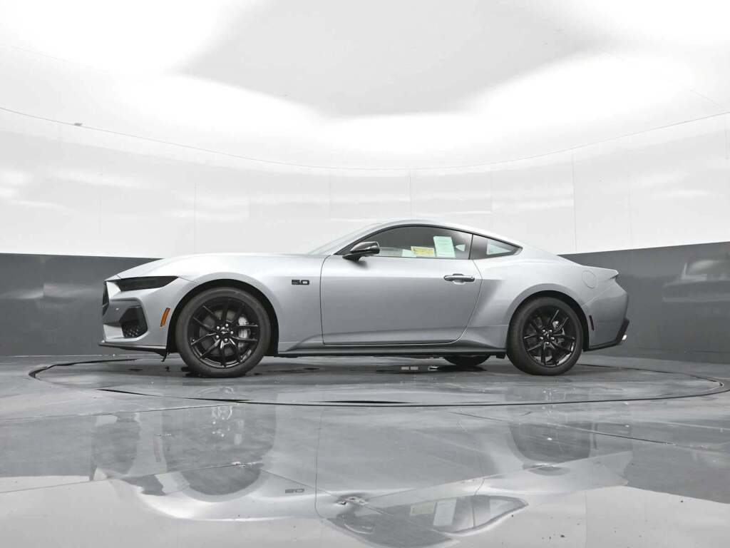 2025 Ford Mustang GT Premium Fastback
