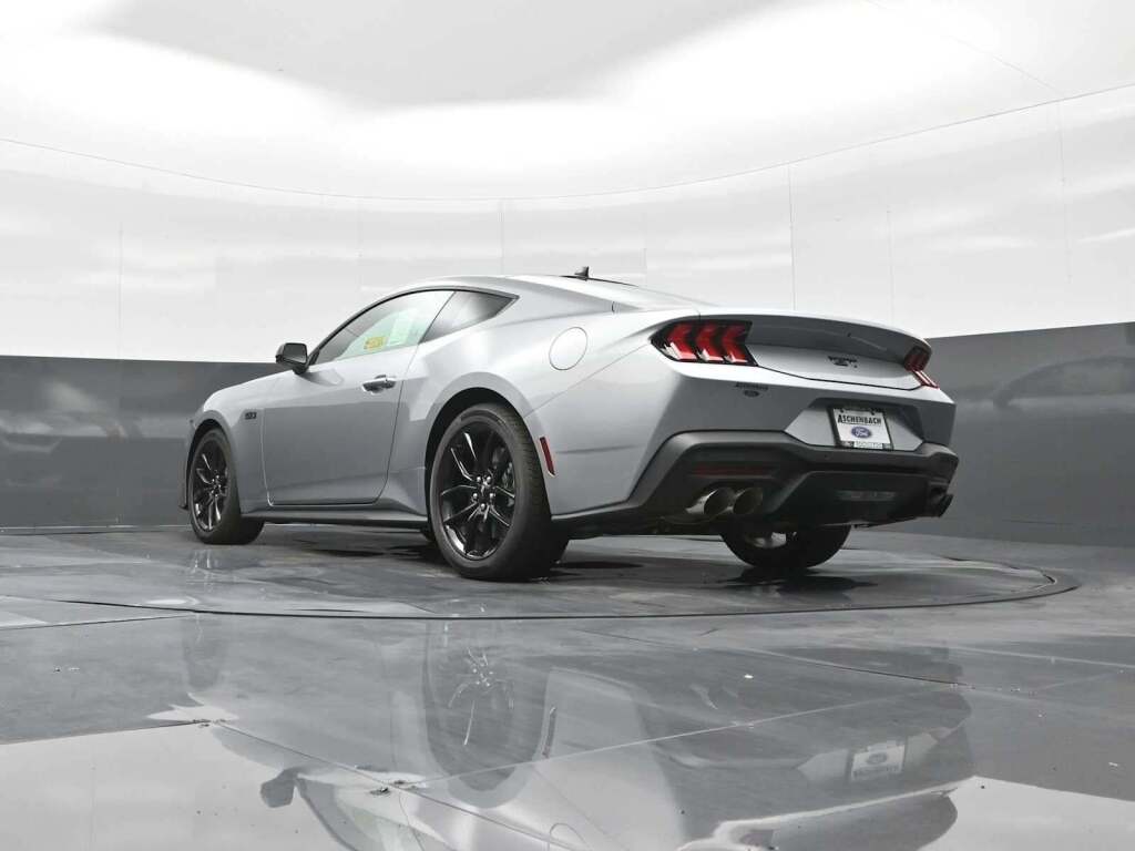 2025 Ford Mustang GT Premium Fastback
