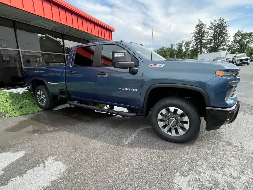 2025 Chevrolet Silverado 2500HD Custom