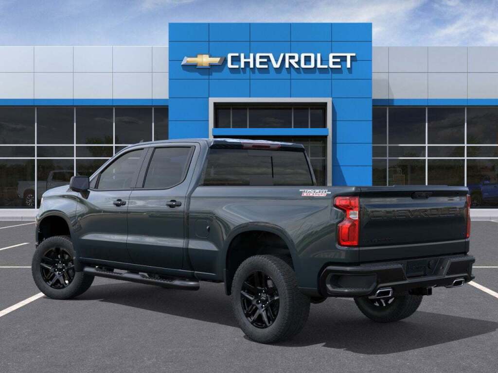 2026 Chevrolet Silverado 1500 4WD Crew Cab Standard Bed LT Trail Boss