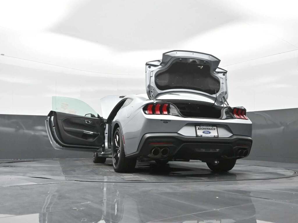 2025 Ford Mustang GT Premium Fastback