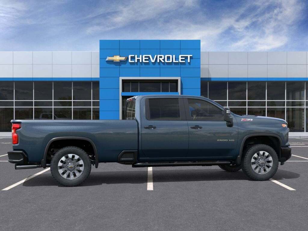 2025 Chevrolet Silverado 2500HD Custom