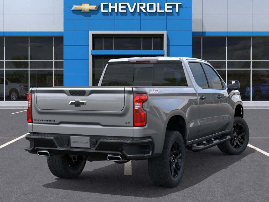 2026 Chevrolet Silverado 1500 4WD Crew Cab Standard Bed LT Trail Boss
