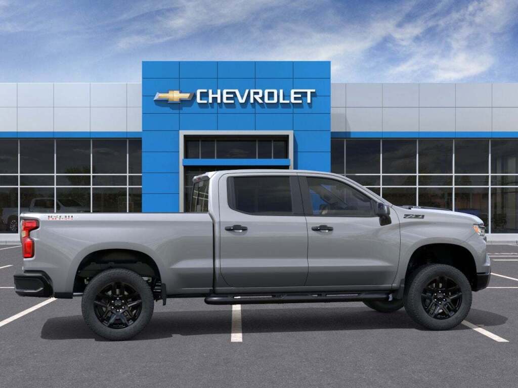 2026 Chevrolet Silverado 1500 4WD Crew Cab Standard Bed LT Trail Boss