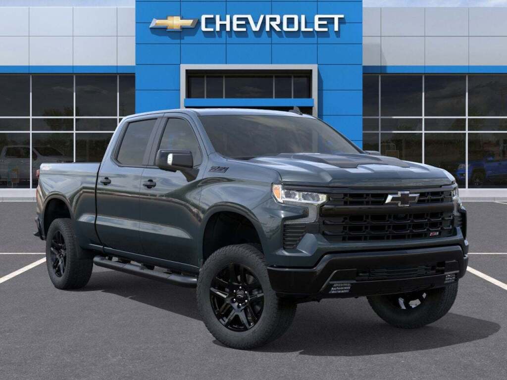 2026 Chevrolet Silverado 1500 4WD Crew Cab Standard Bed LT Trail Boss