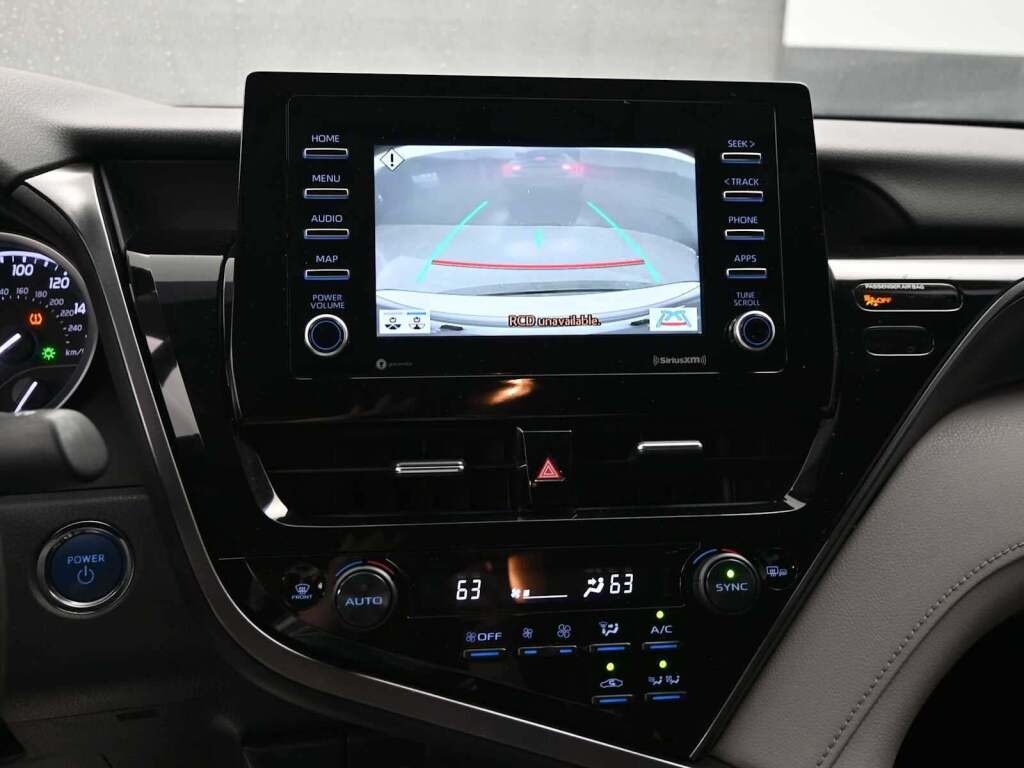 2021 Toyota Camry LE Hybrid