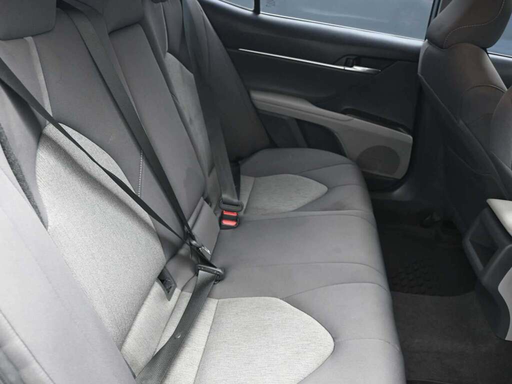 2021 Toyota Camry LE Hybrid