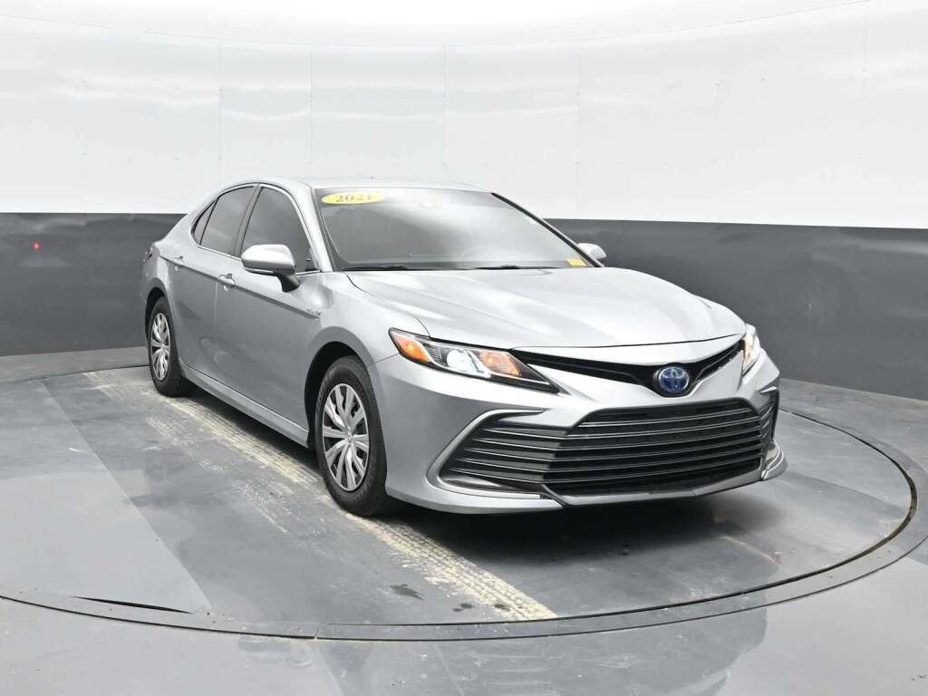 2021 Toyota Camry LE Hybrid
