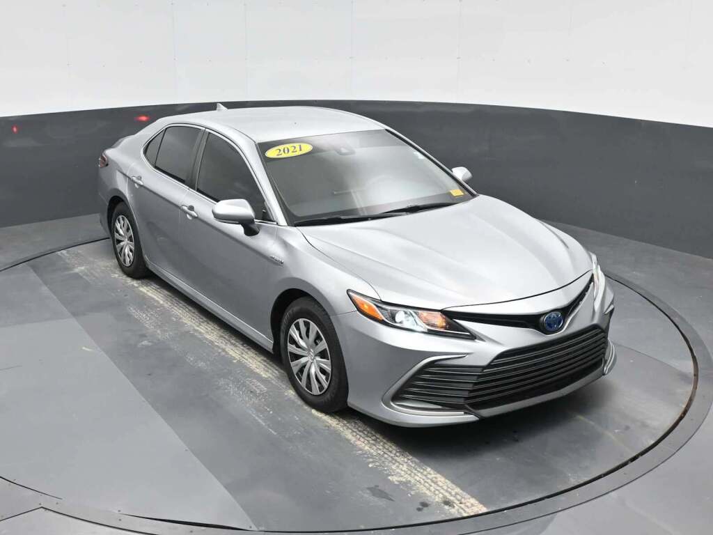 2021 Toyota Camry LE Hybrid