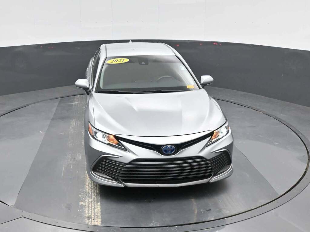 2021 Toyota Camry LE Hybrid