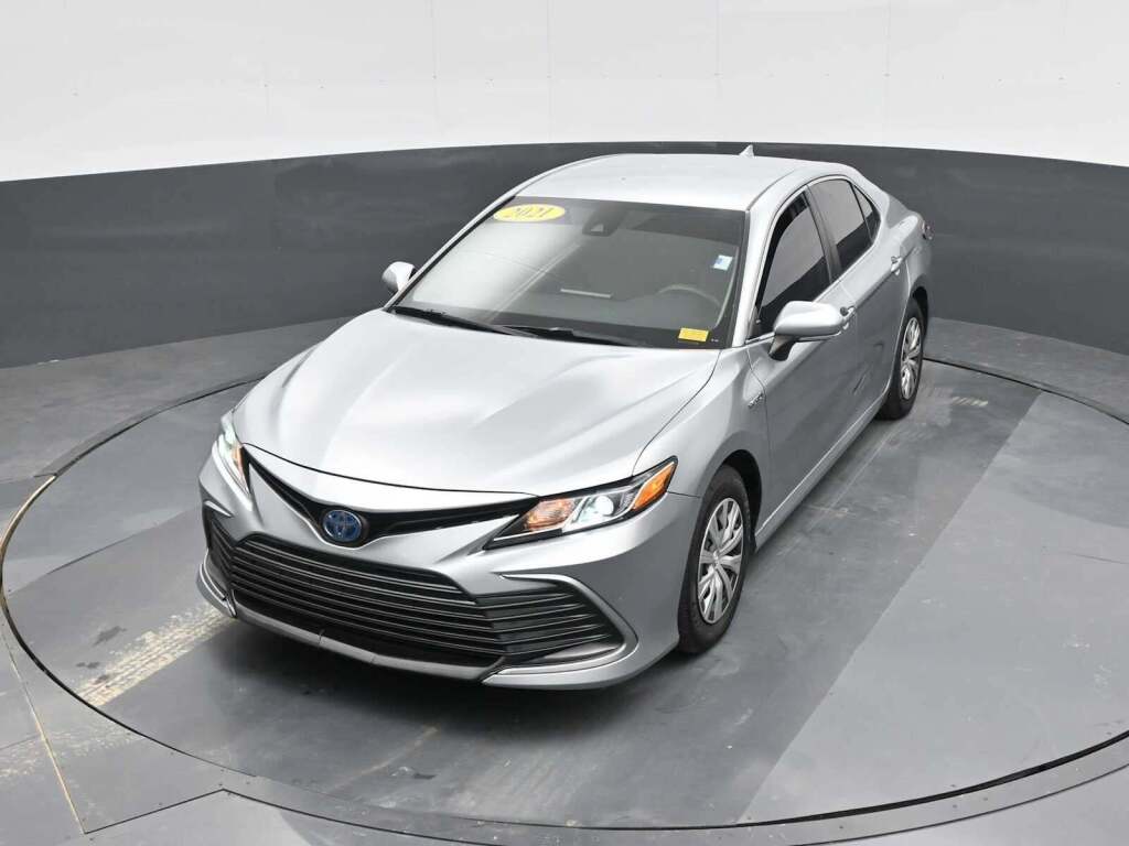 2021 Toyota Camry LE Hybrid