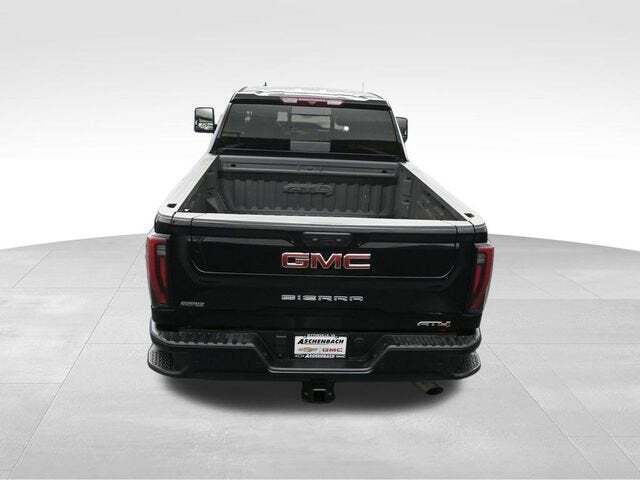 2024 GMC Sierra 2500HD 4WD Crew Cab Standard Bed AT4