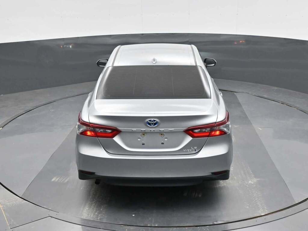 2021 Toyota Camry LE Hybrid