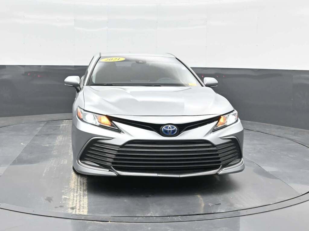 2021 Toyota Camry LE Hybrid