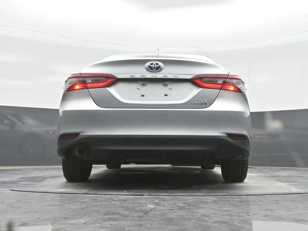 2021 Toyota Camry LE Hybrid