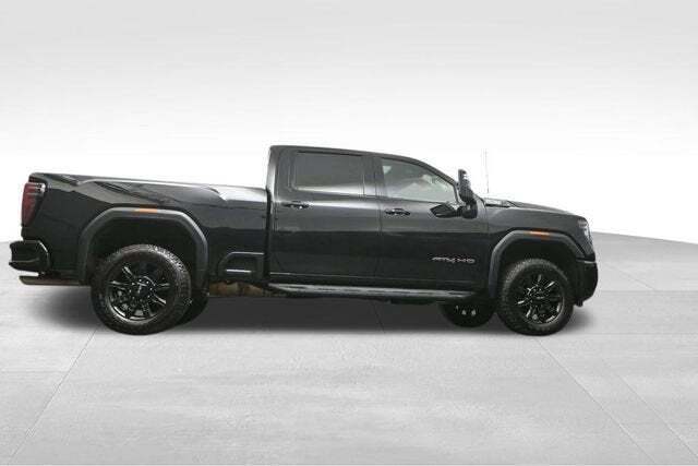 2024 GMC Sierra 2500HD 4WD Crew Cab Standard Bed AT4