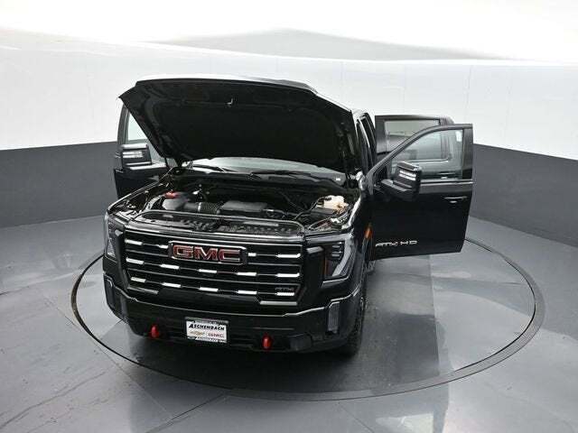 2024 GMC Sierra 2500HD 4WD Crew Cab Standard Bed AT4