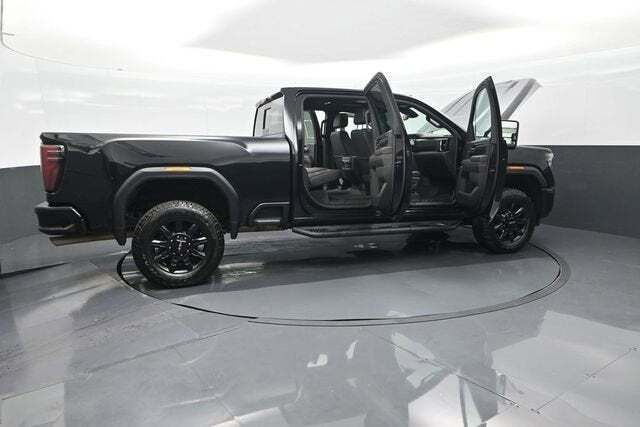 2024 GMC Sierra 2500HD 4WD Crew Cab Standard Bed AT4