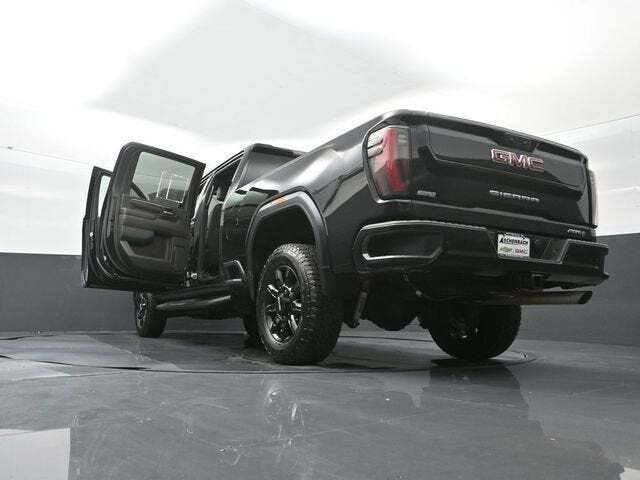 2024 GMC Sierra 2500HD 4WD Crew Cab Standard Bed AT4