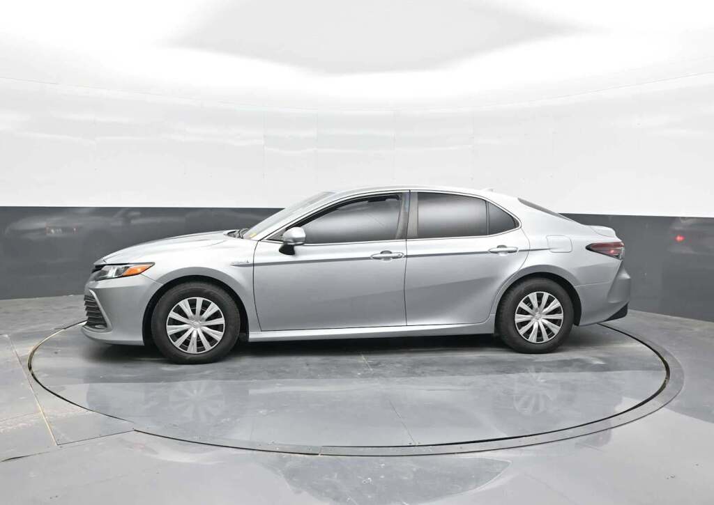 2021 Toyota Camry LE Hybrid