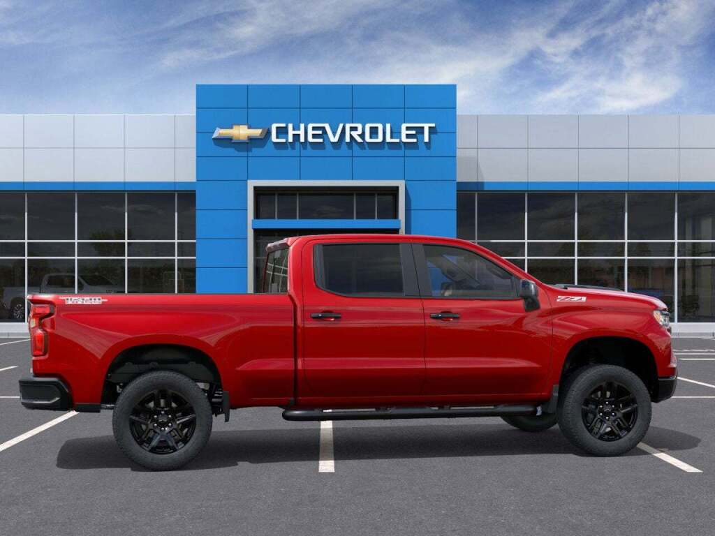 2026 Chevrolet Silverado 1500 4WD Crew Cab Short Bed LT Trail Boss