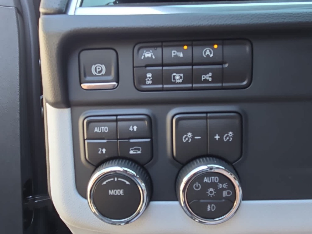2026 Chevrolet Suburban Premier, 4WD